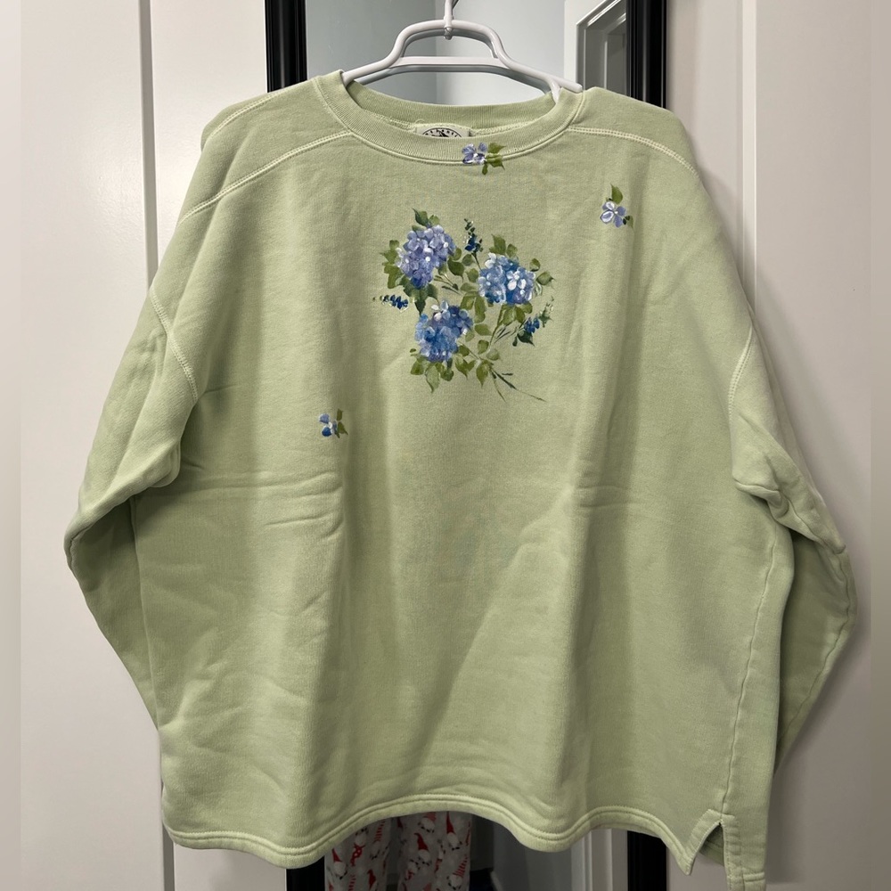 Hand Painted Crew Neck Hydrangea Flowers Floral Crew Neck Sweater